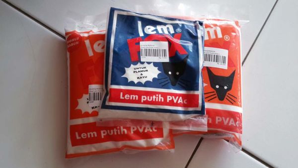 Lem Putih PVAC Fox