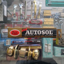 Autosol Metal Polish 50 Gram Untuk Menghilangkan Karat Besi